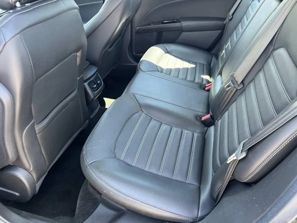 Used 2016 Gray Ford SE image 10