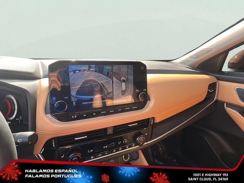 Used 2023 Black Nissan Platinum FWD image 22