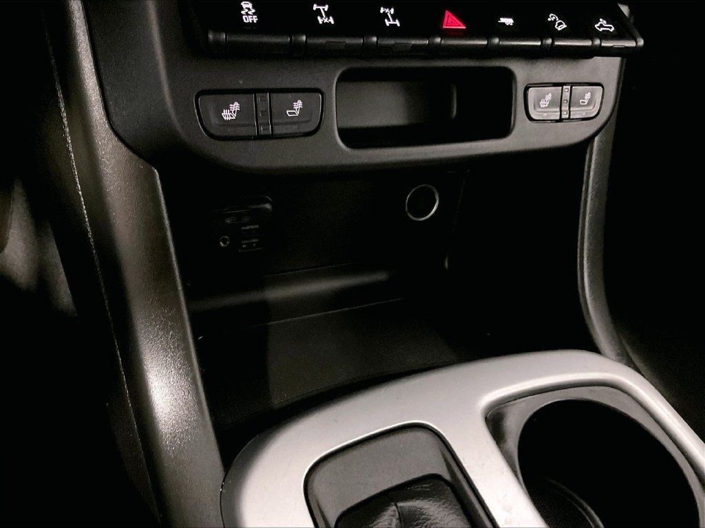 Used 2022 SUMMIT WHITE Chevrolet 4WD ZR2 image 26