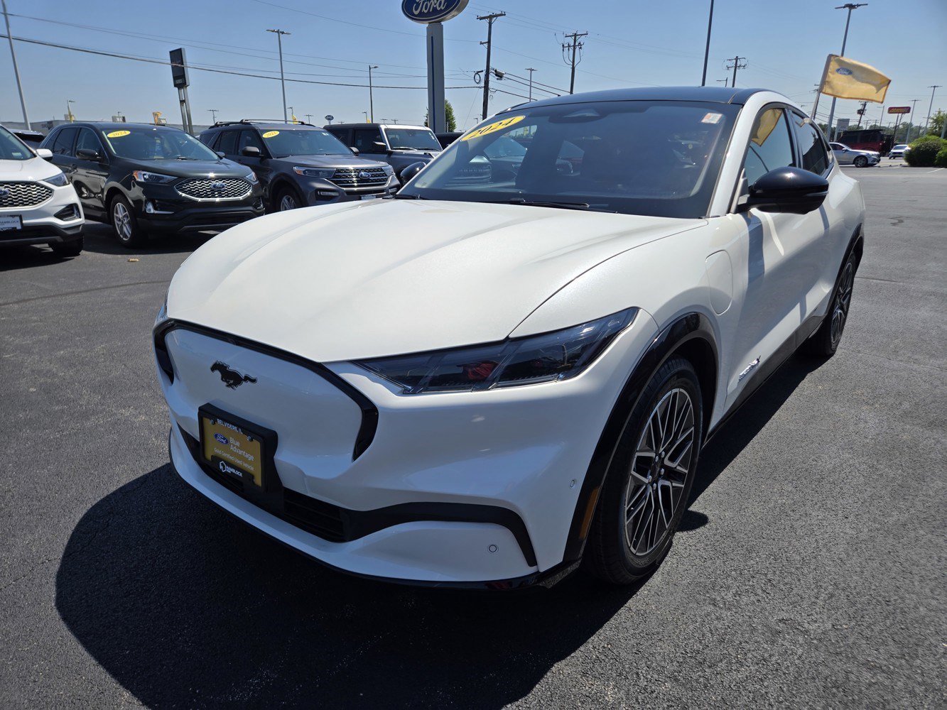 Used 2024 White Ford Premium image 4