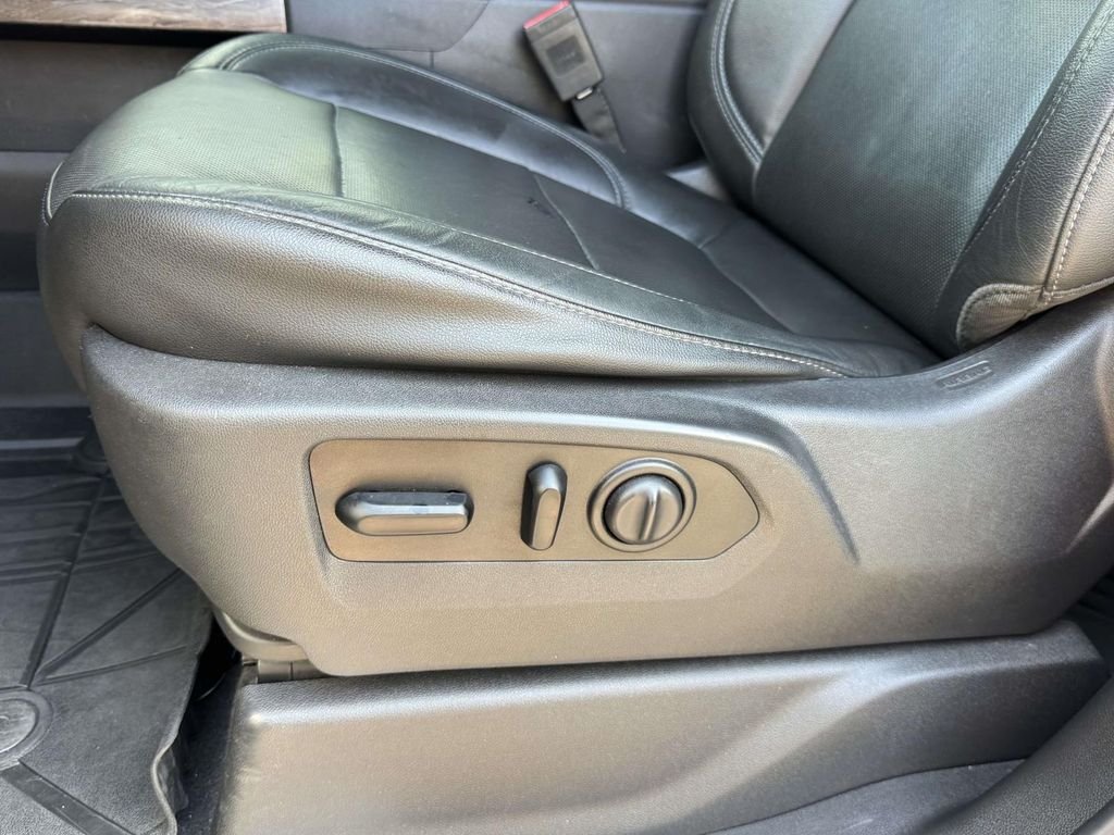 Used 2019 Black Chevrolet LTZ image 20