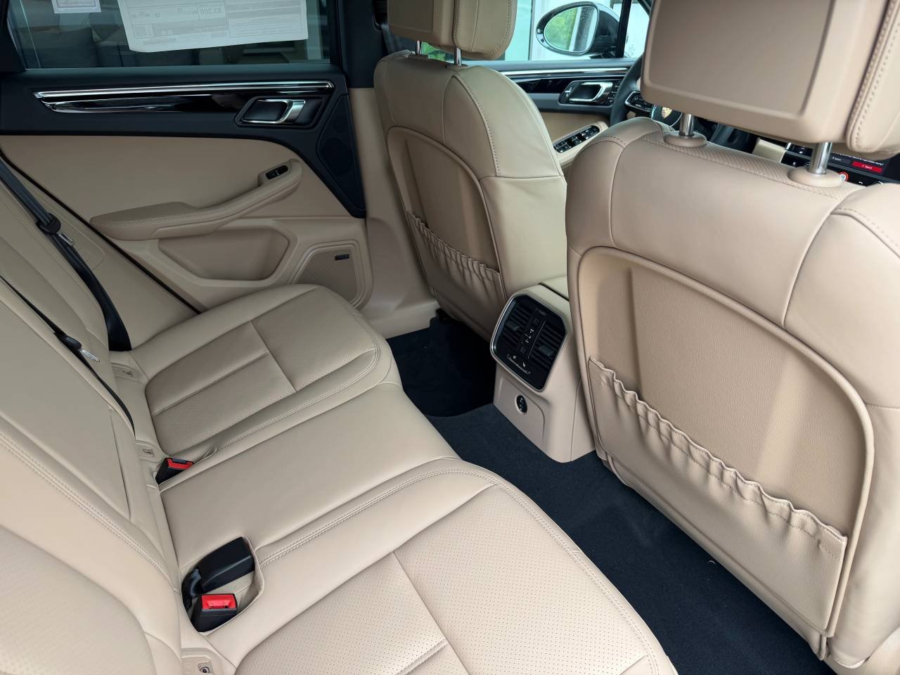 2026 Porsche Macan S - Photo 21