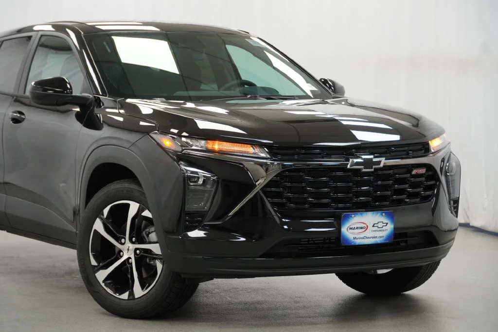 New 2026 Mosaic Black Metallic Chevrolet 1RS image 7