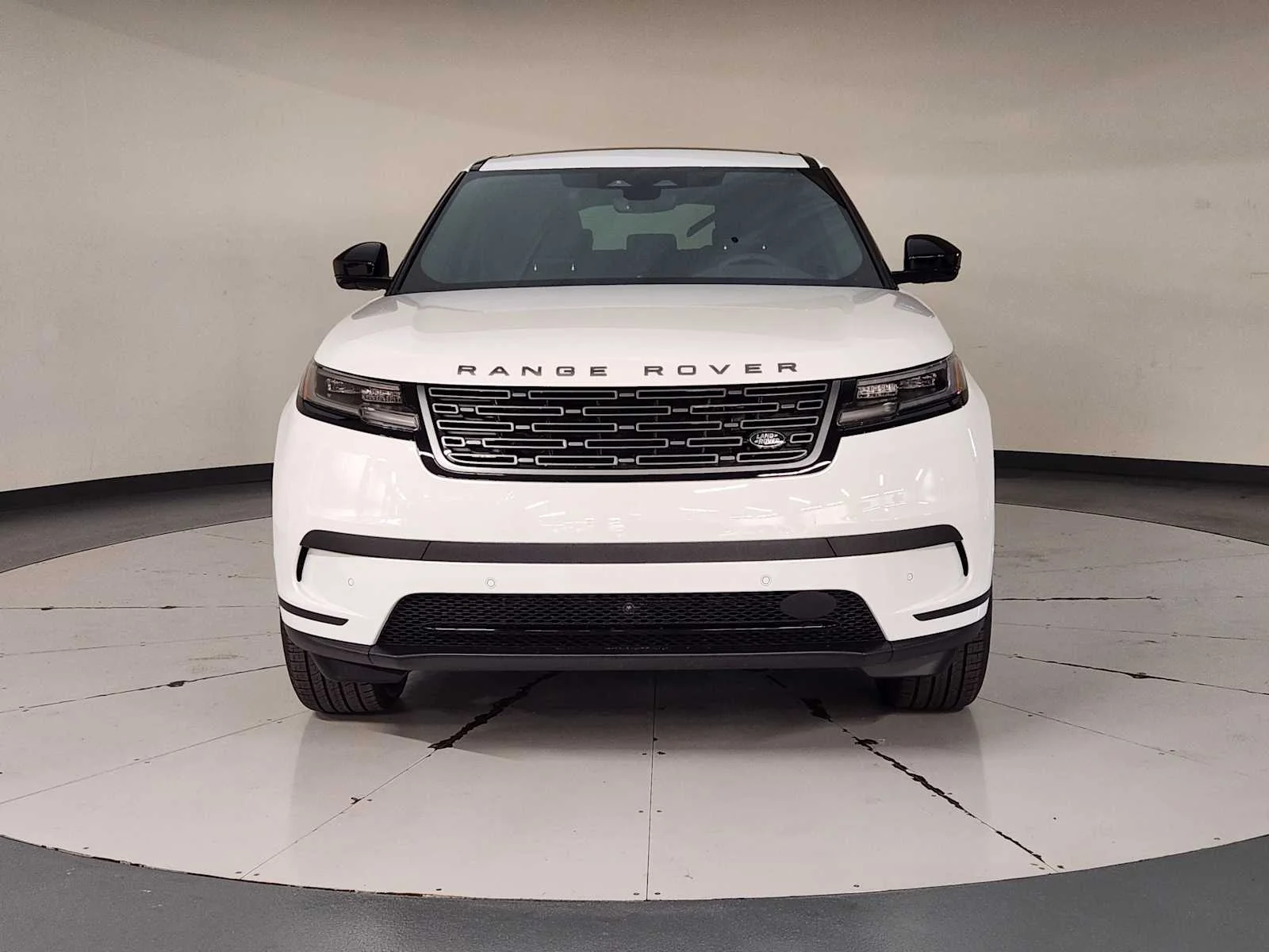 New 2026 Fuji White Land Rover S - P250 image 15