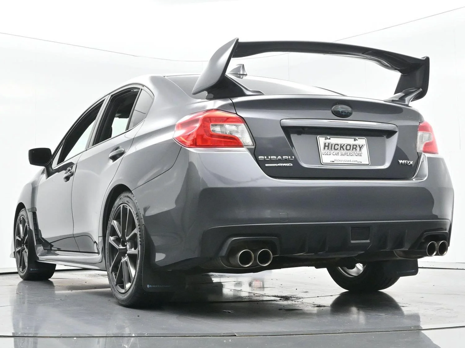 Used 2020 Magnetite Gray Metallic Subaru Premium image 47