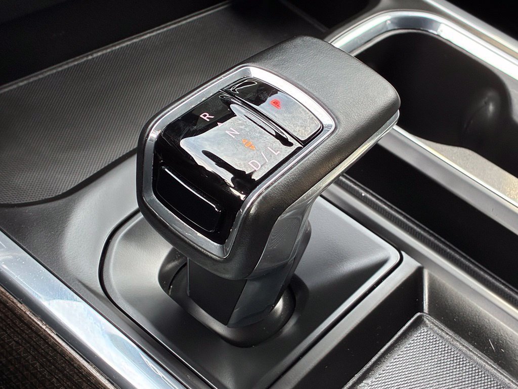 Used 2025 White Chevrolet LT image 24