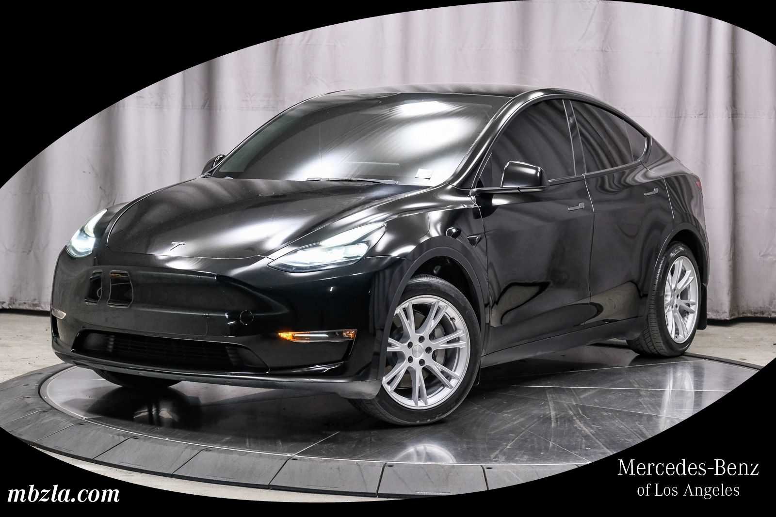 2023 Tesla Model Y Long Range Dual Motor All-Wheel Drive's photo