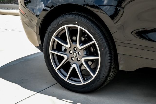 Certified Used 2025 Black Land Rover Dynamic SE image 59