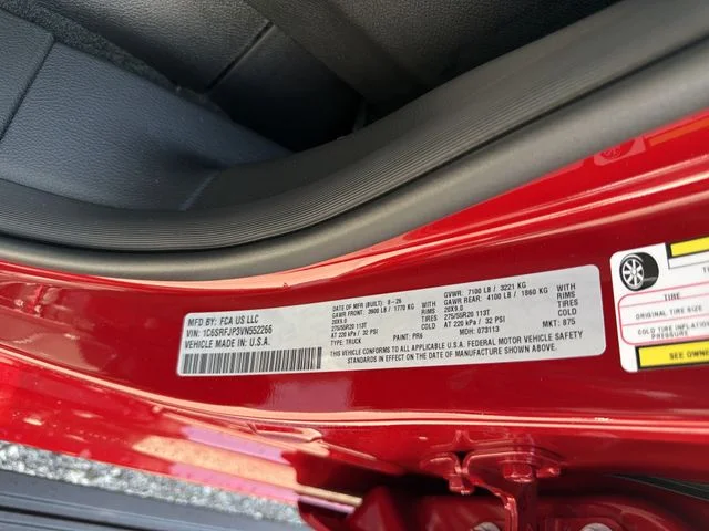 New 2027 Molten Red Pearl-Coat Exterior Paint RAM Laramie image 34