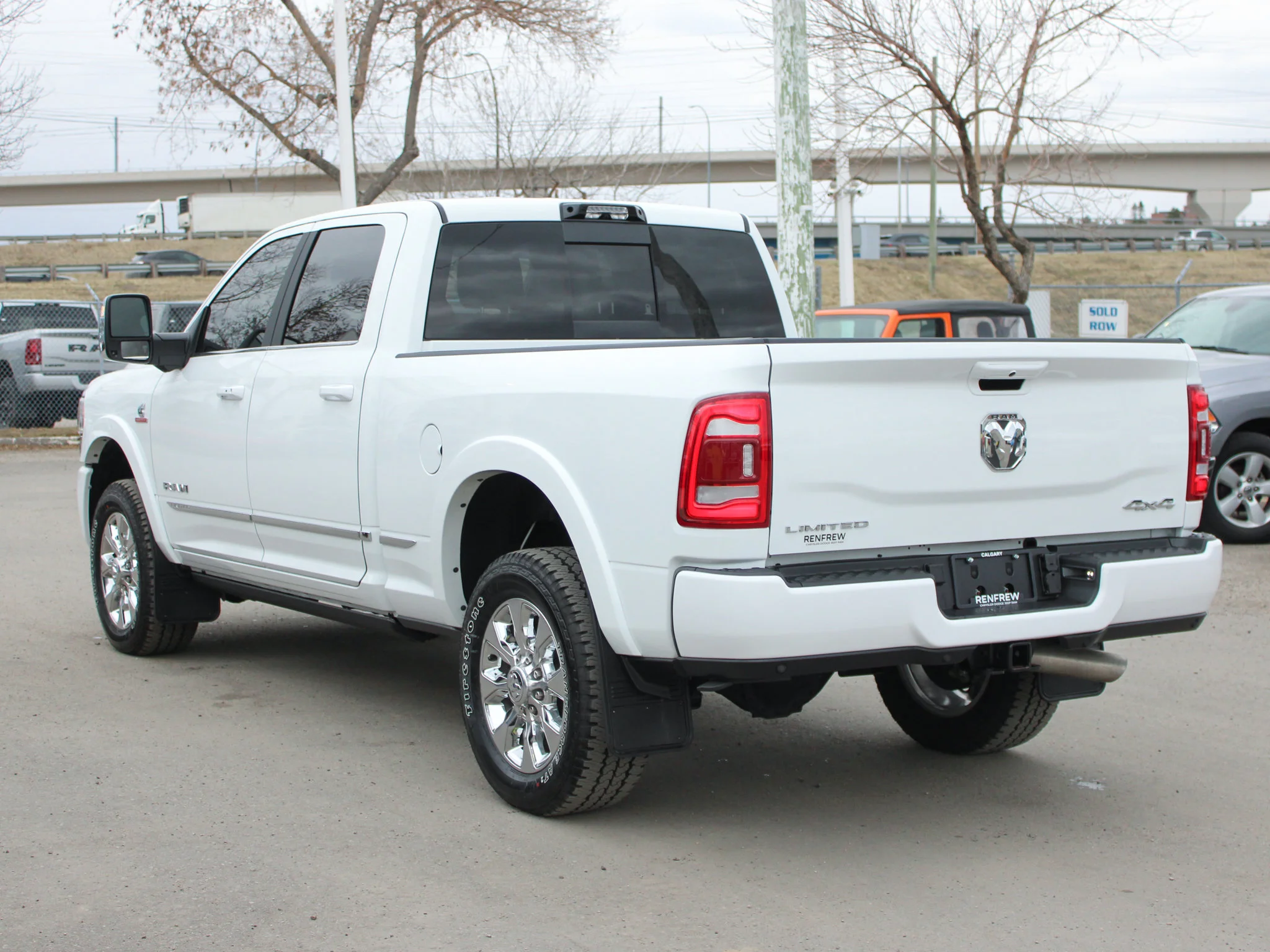 Certified Used 2024 White RAM Limited * | Cummins | 5th Wheel & Gooseneck | Adaptive Cruise | Running Boards image 14