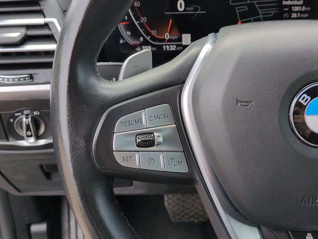 Used 2024 Gray BMW xDrive30i image 15