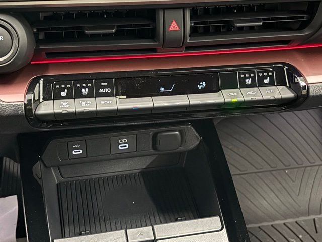 2026 Toyota Prius Plug-in Hybrid XSE Premium - Photo 28