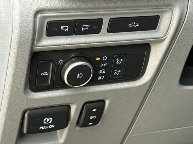 Used 2022 Gray Ford XLT image 23
