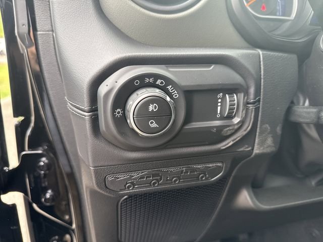 New 2026 Black Jeep Mojave X image 30