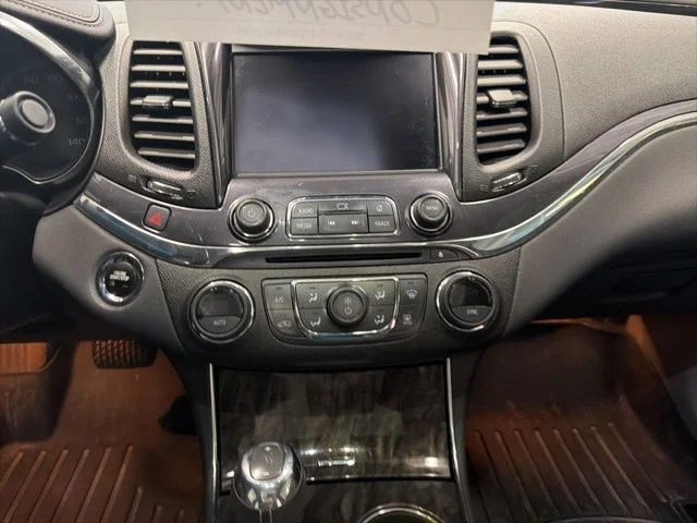 Used 2015 Red Chevrolet LTZ image 24