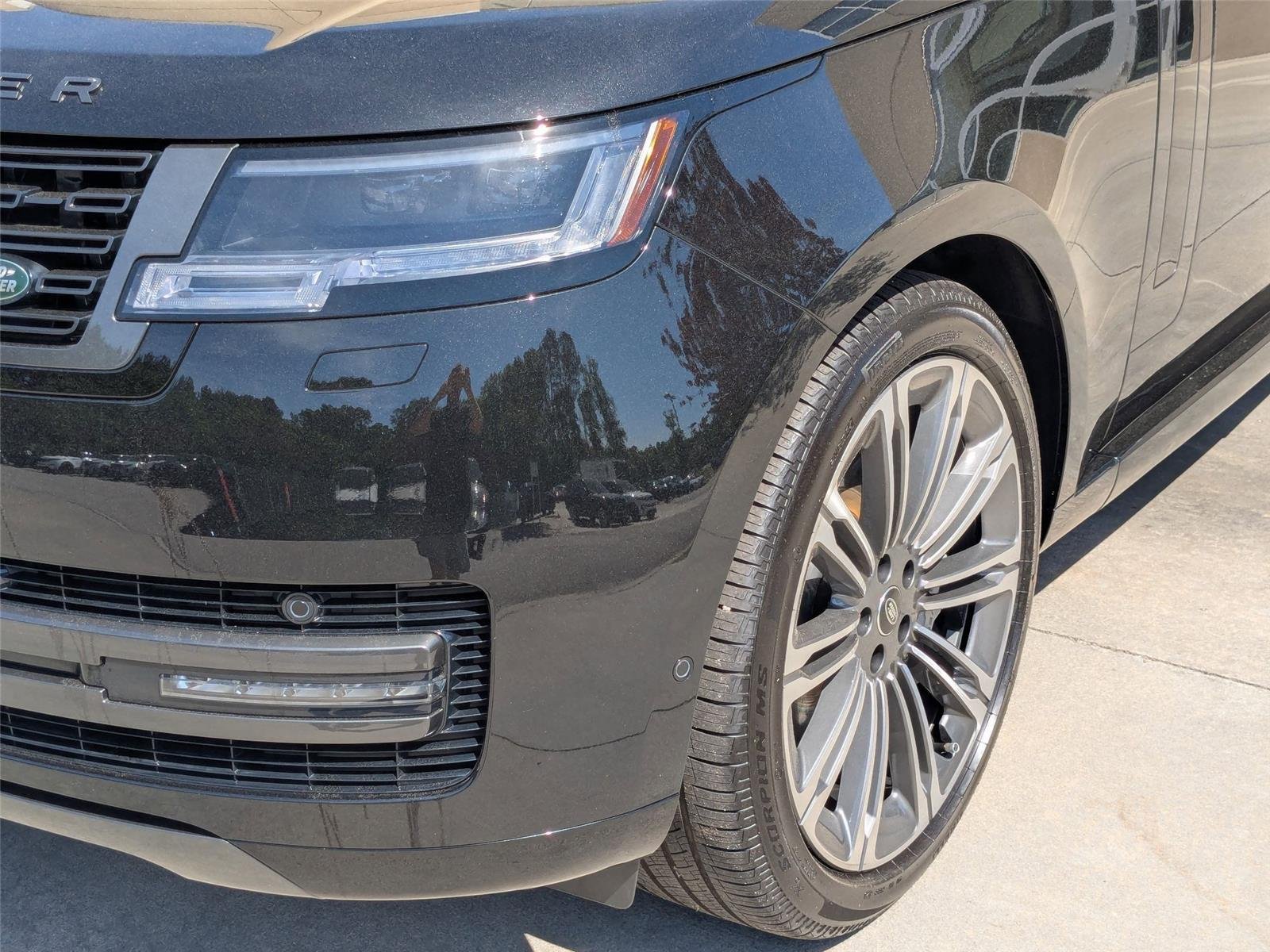 2025 Land Rover Range Rover SE - Photo 9