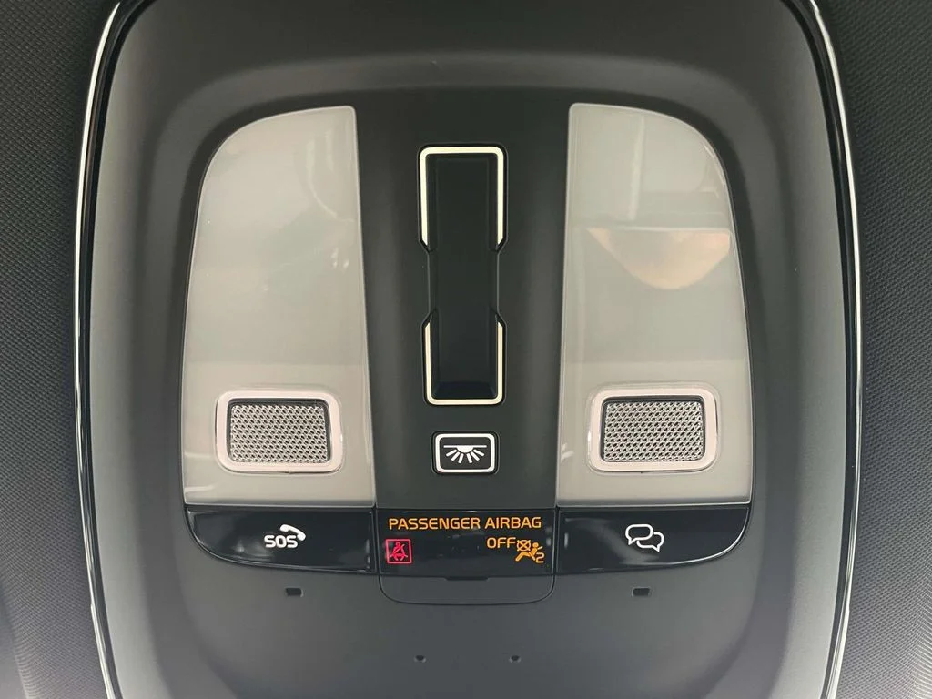 New 2026 Vapour Grey Volvo Ultra image 22