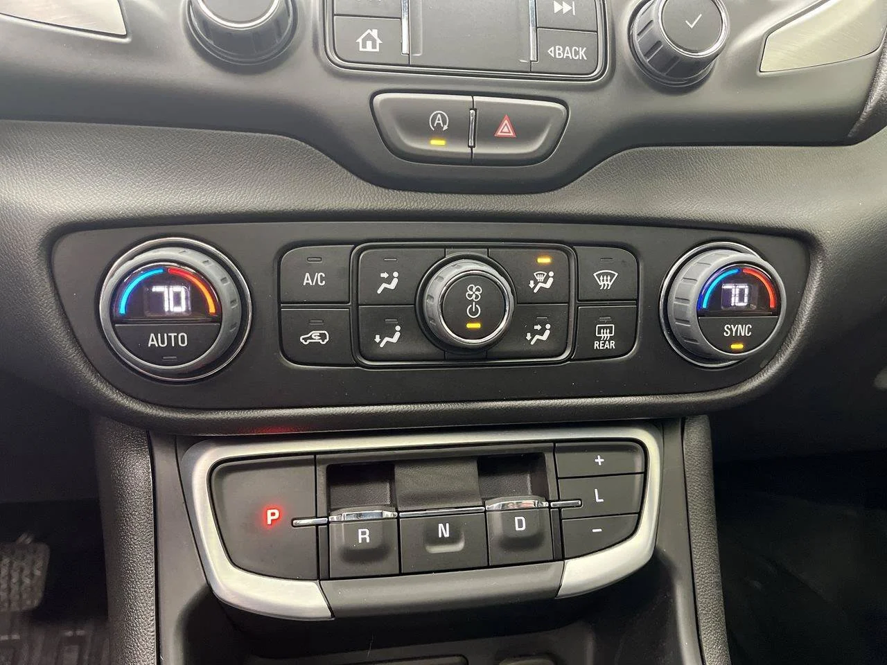 2024 GMC Terrain SLT - Photo 23