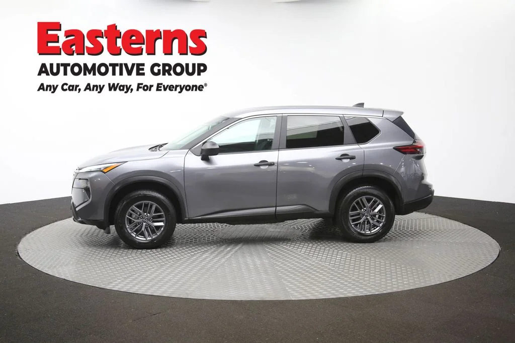 Used 2024 Gray Nissan S image 59