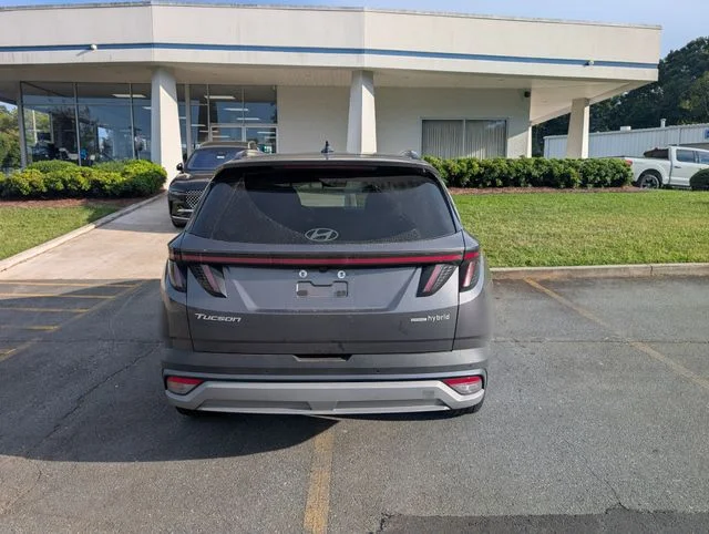 Used 2025 Gray Hyundai Limited image 6