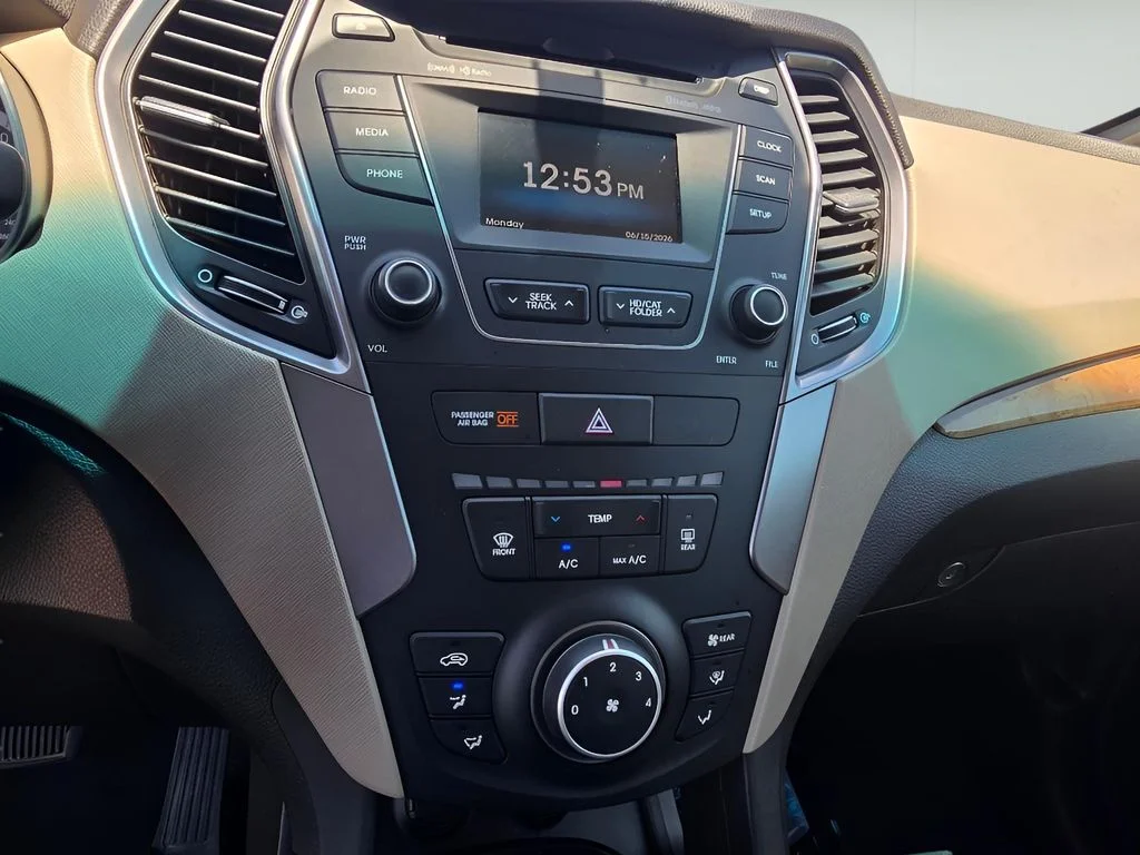 Used 2015 Frosted Mocha Hyundai GLS image 19