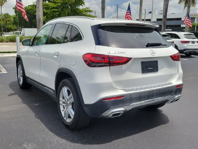 Used 2022 White Mercedes-Benz GLA 250 image 8
