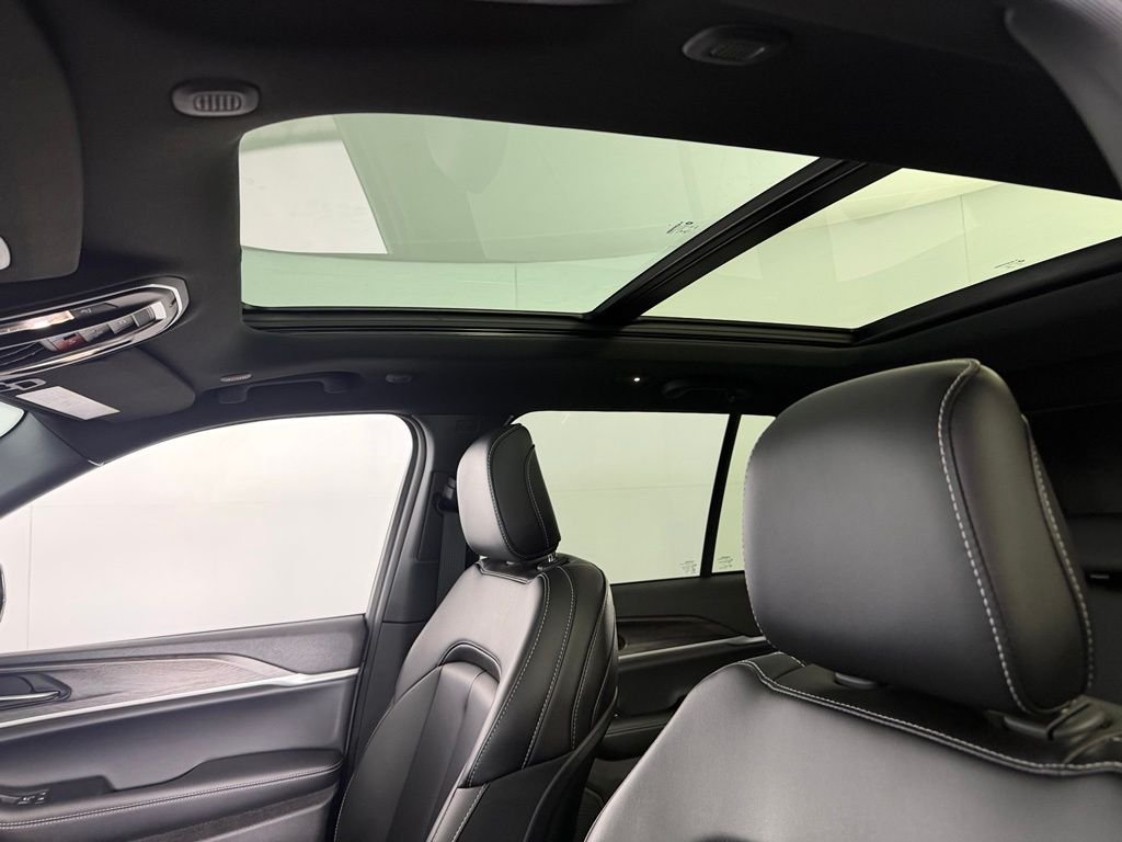 Certified Used 2025 Gray Jeep Limited image 24