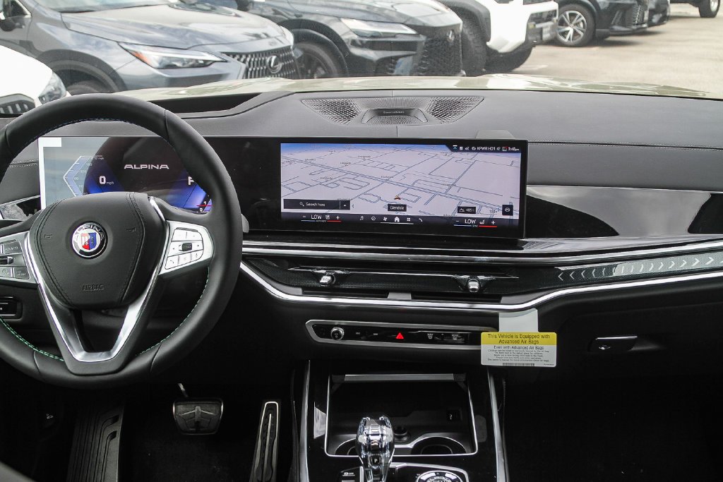 2026 BMW X7 ALPINA XB7 - Photo 10