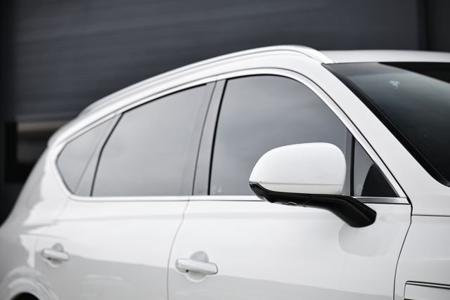 Used 2024 Alta White Genesis 3.5T Prestige image 3