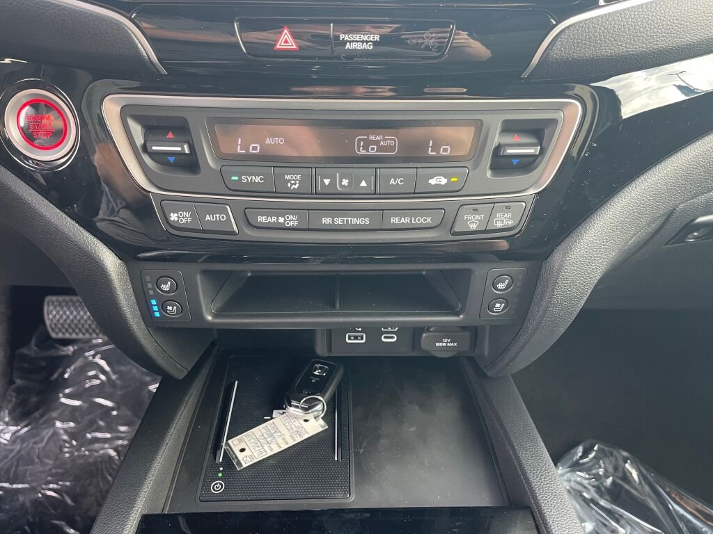New 2026 Sonic Gray Pearl Honda Black Edition image 13