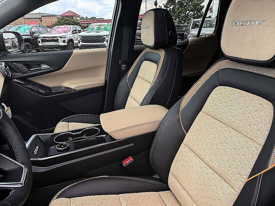 New 2026 Polar White Tricoat Chevrolet ACTIV image 13