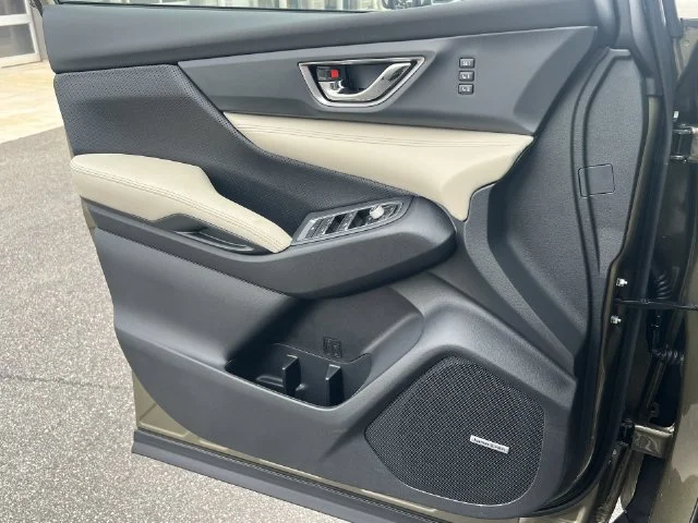 New 2026 AUTUMN GREEN METALLIC Subaru Limited 7-Passenger image 28