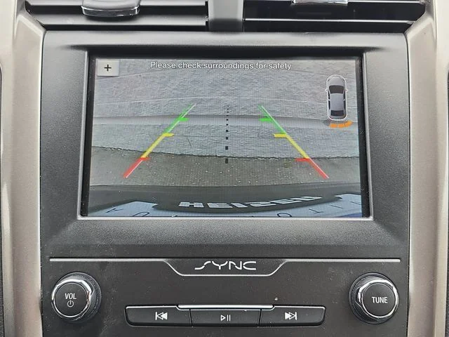 Used 2019 Magnetic Ford SE image 22