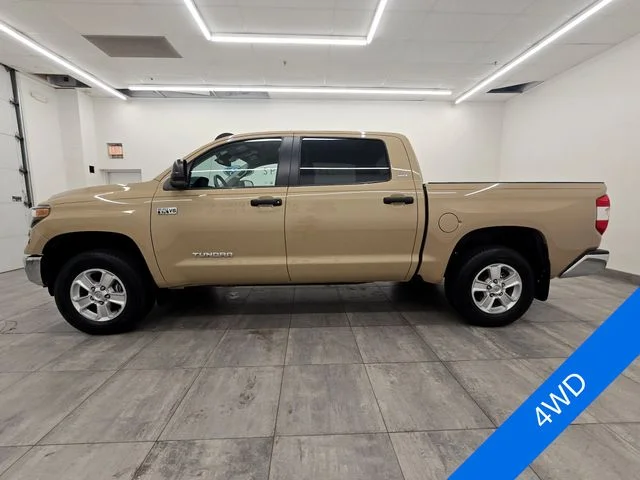 Used 2018 Quicksand Toyota SR5 image 2