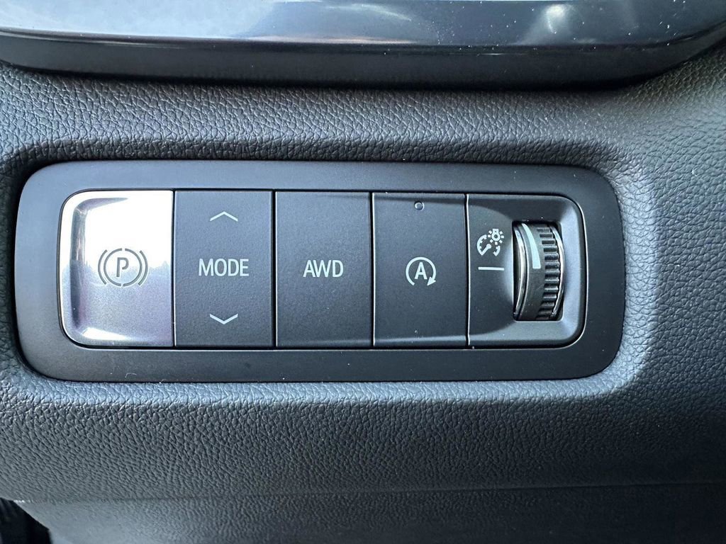 2026 GMC Acadia AT4 - Photo 19