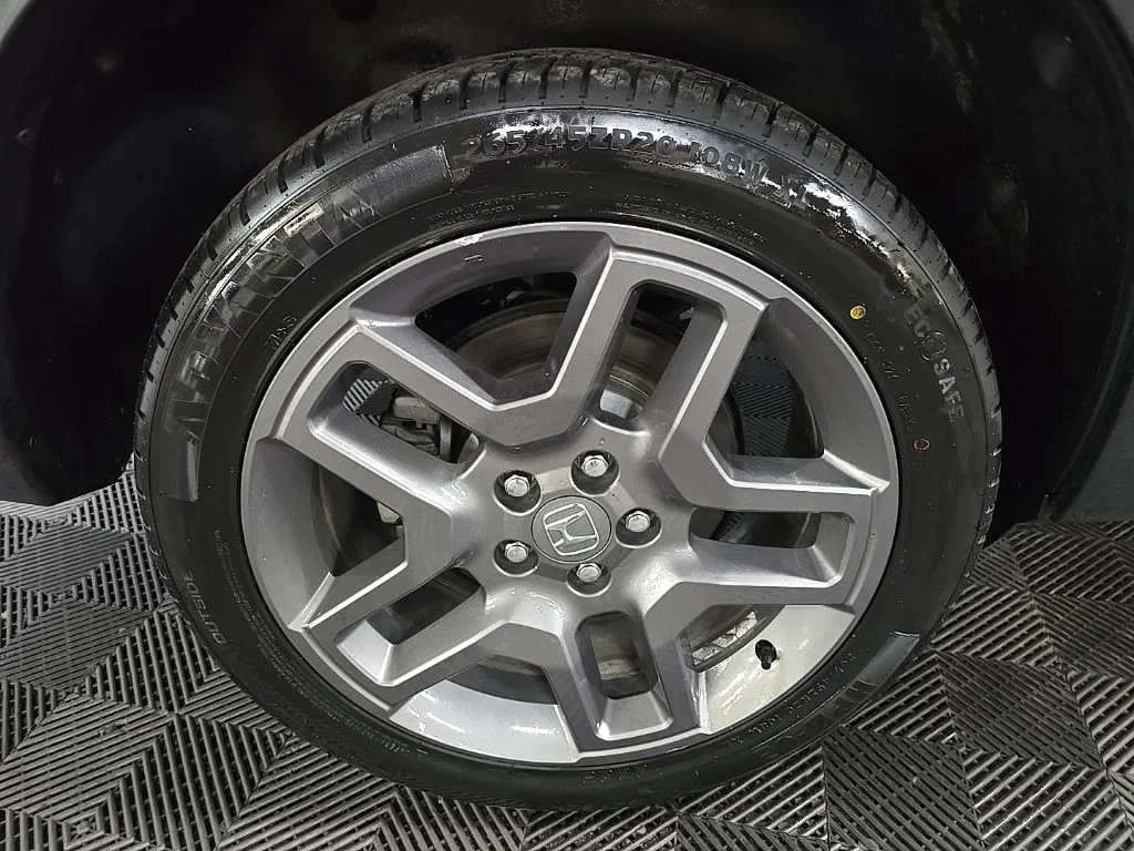 Used 2023 Black Honda EX-L image 14