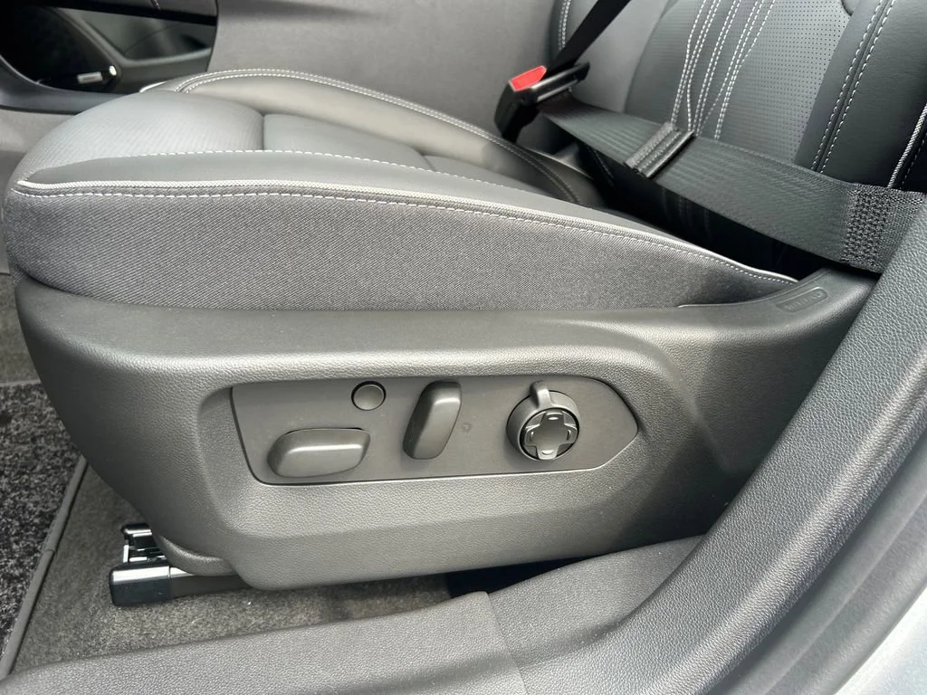 2026 Buick Envision Avenir - Photo 17