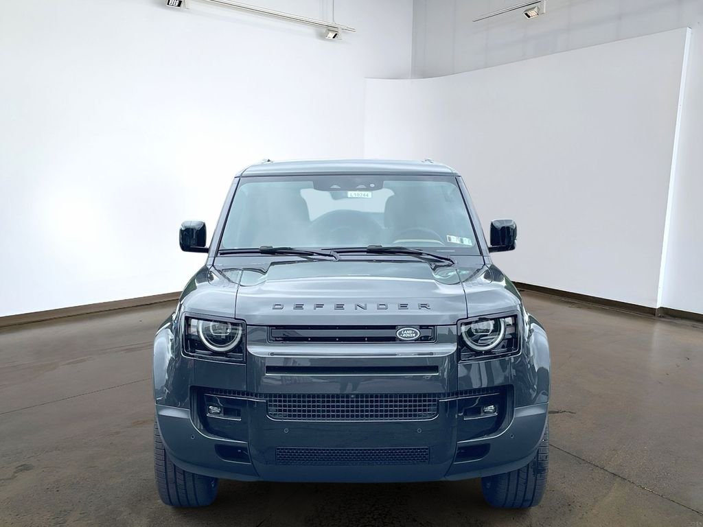 New 2026 Carpathian Grey Land Rover S image 2