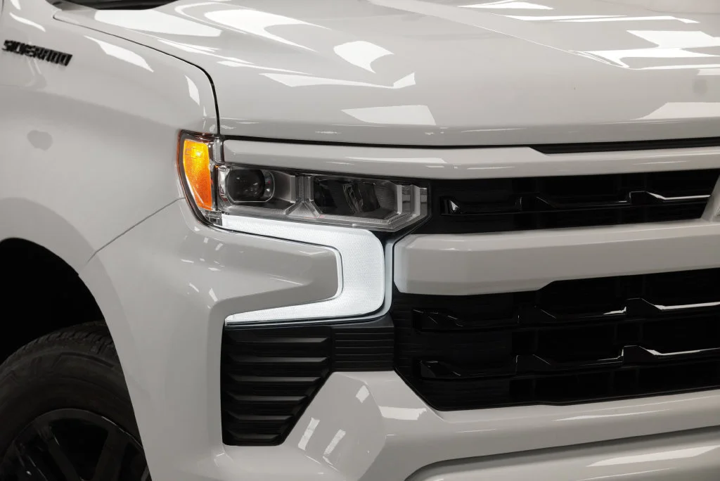New 2026 Summit White Chevrolet RST image 31