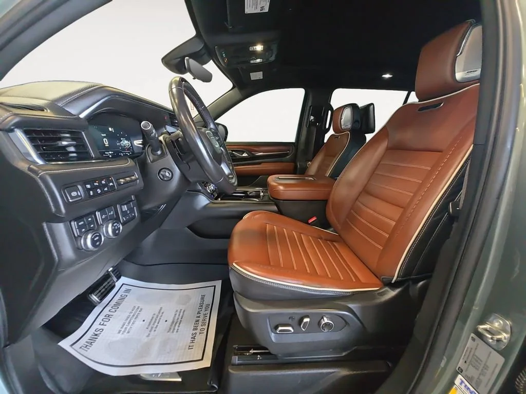 Used 2023 FROSTED PINE METALLIC GMC Denali Ultimate image 16