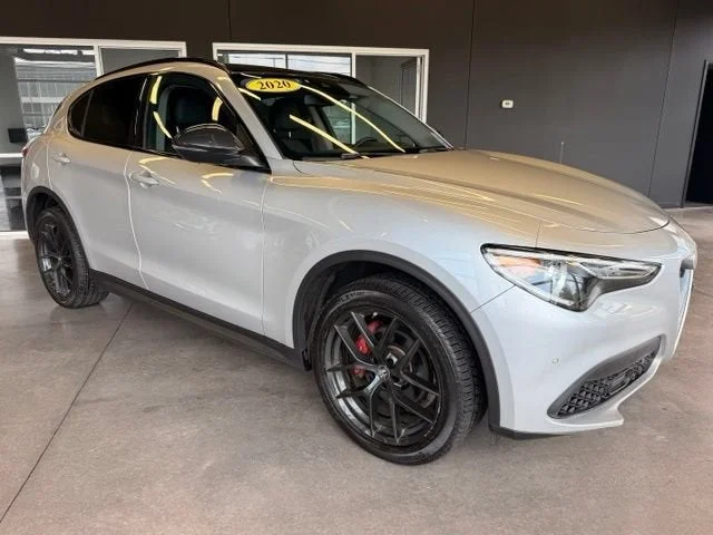 Used 2020 Silverstone Gray Metallic Alfa Romeo Base image 7