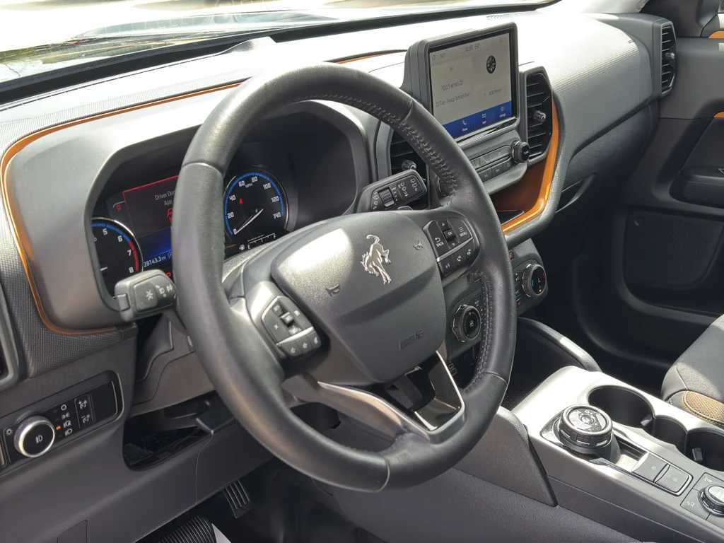 Used 2023 Shadow Black Ford Badlands image 11