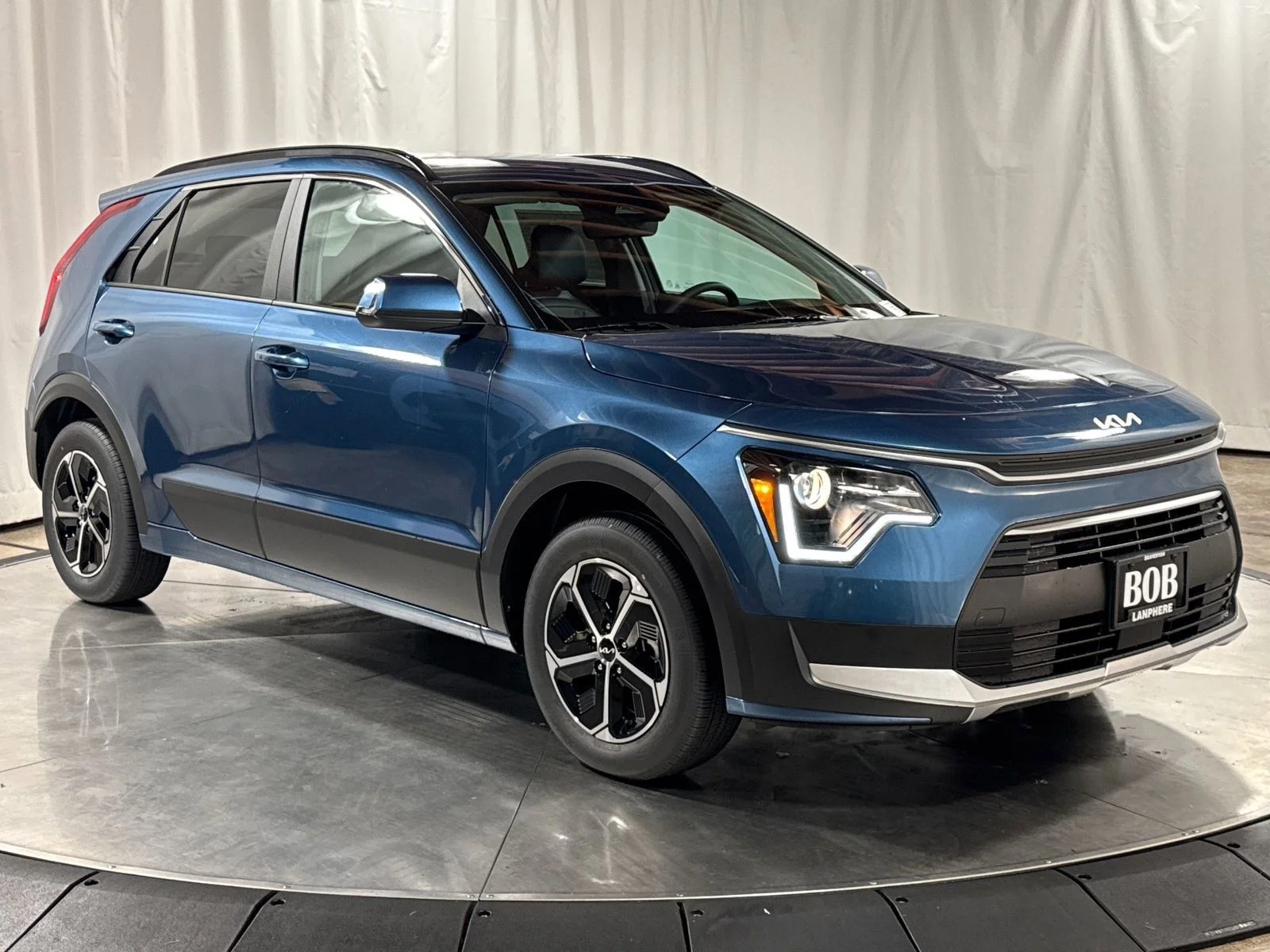 New 2026 Mineral Blue Kia EX image 7