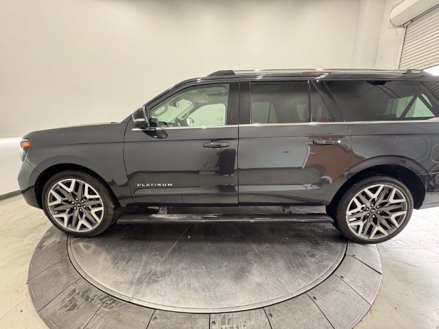 Used 2025 Dark Matter Gray Metallic Ford Platinum image 16