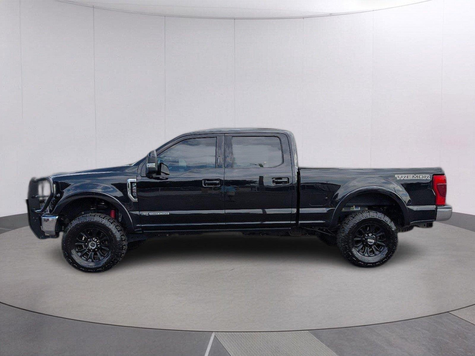 Used 2020 Agate Black Ford Lariat image 2