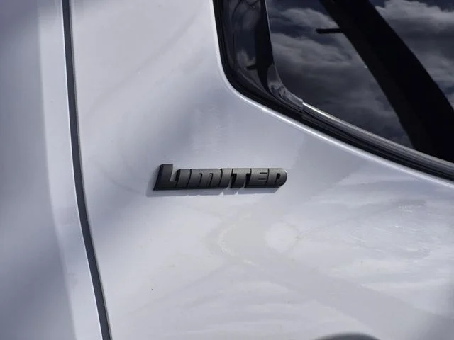 Used 2024 Ice Cap Toyota Limited image 5