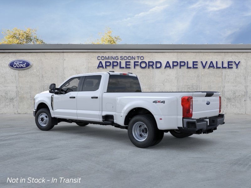 New 2026 Oxford White Ford XLT image 4