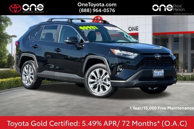 Certified Used 2025 Black Toyota XLE Premium image 1