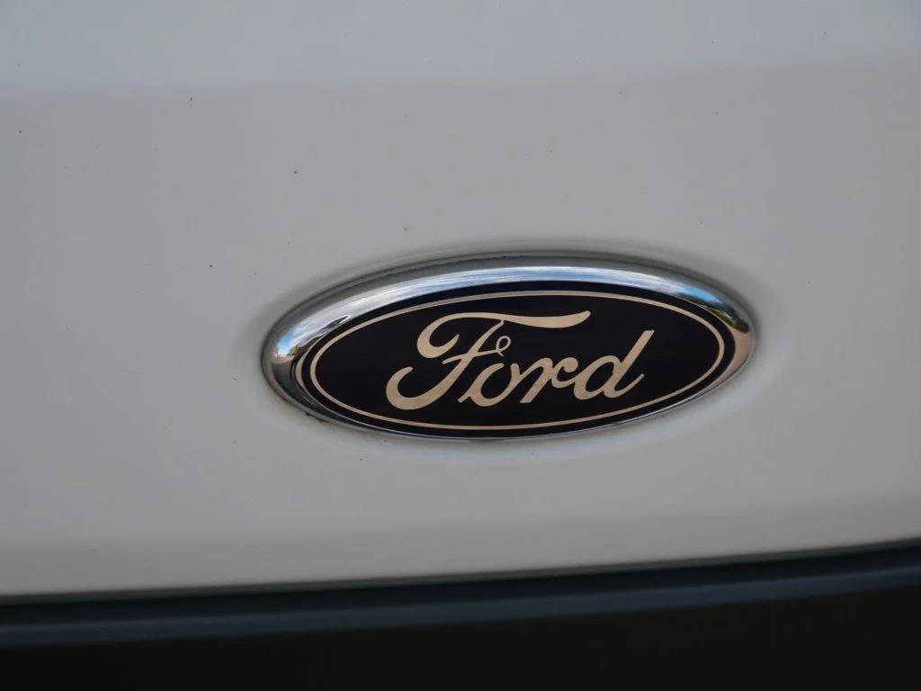 Used 2015 White Ford Base image 10