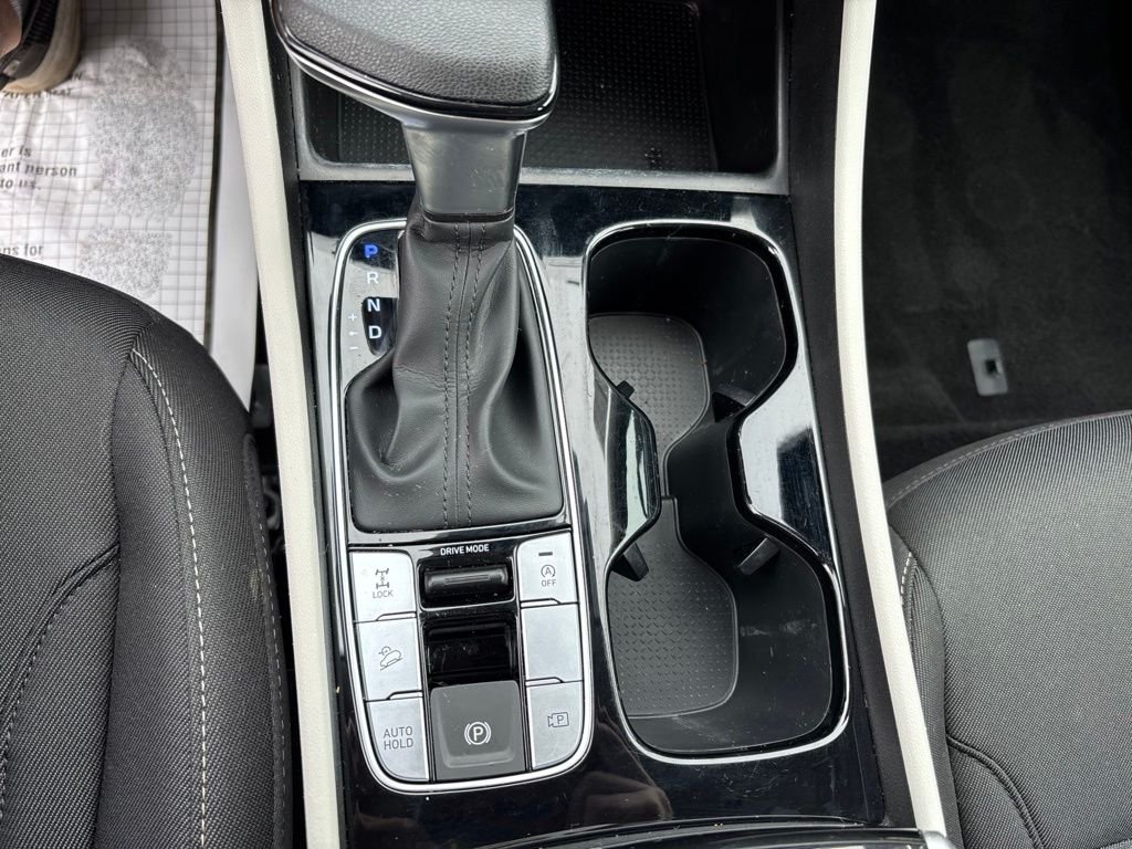 Used 2024 Gray Hyundai SE image 27
